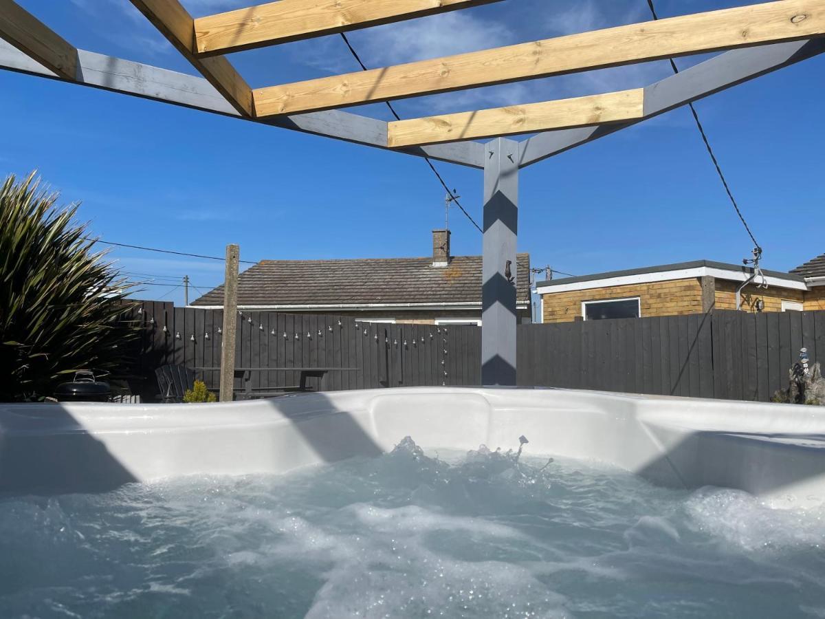 Dog Friendly Cottage 2 Mins To Beach With Hot Tub And Zappi Ev Lessingham Екстериор снимка
