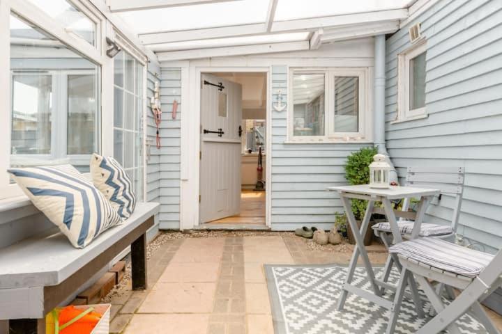 Dog Friendly Cottage 2 Mins To Beach With Hot Tub And Zappi Ev Lessingham Екстериор снимка